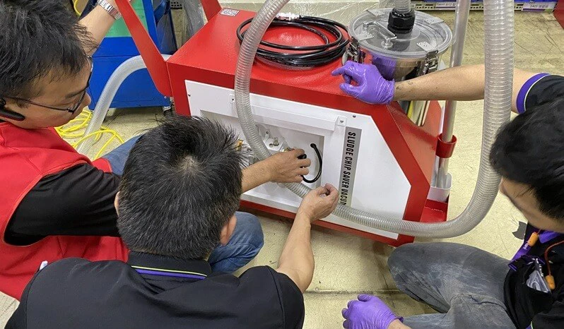 Vacuum Chip Removal System